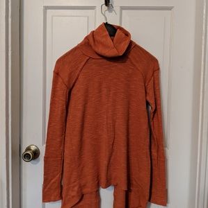 Turtle Neck flowy shirt